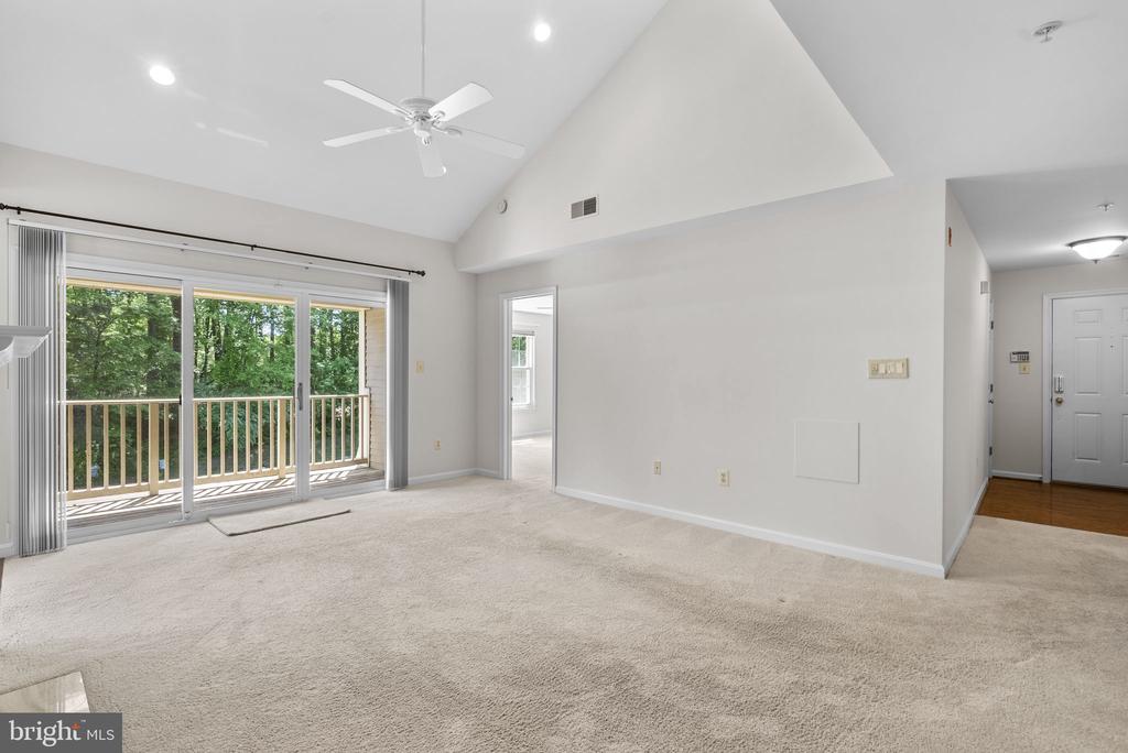 111 TIMBERBROOK LANE 304