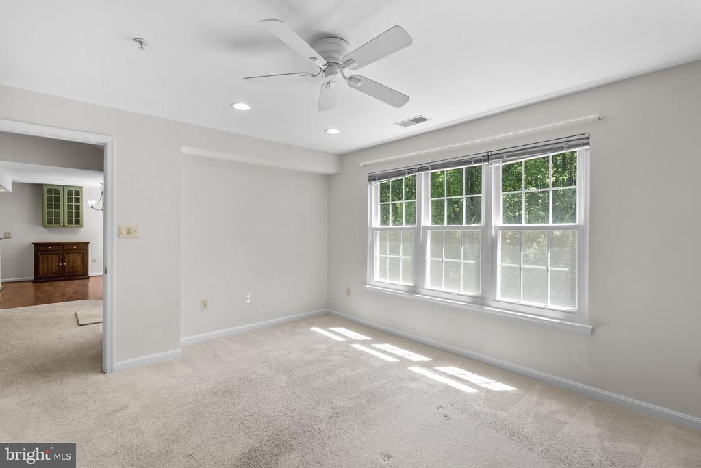 111 TIMBERBROOK LANE 304