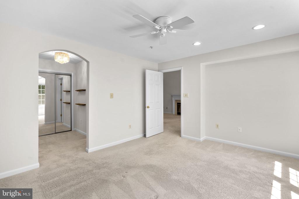 111 TIMBERBROOK LANE 304