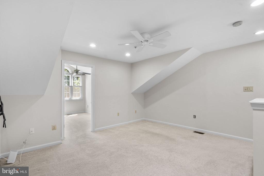 111 TIMBERBROOK LANE 304