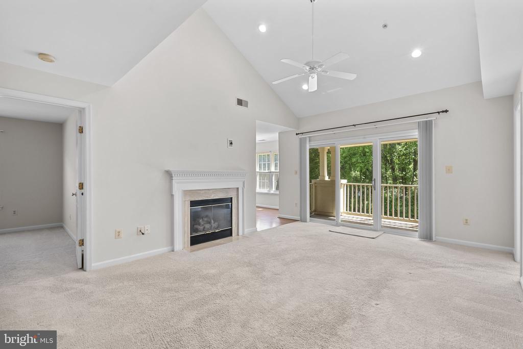 111 TIMBERBROOK LANE 304