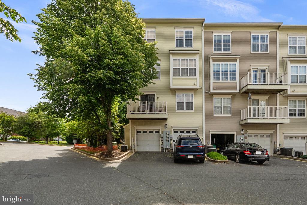 15 SWANTON LANE 100