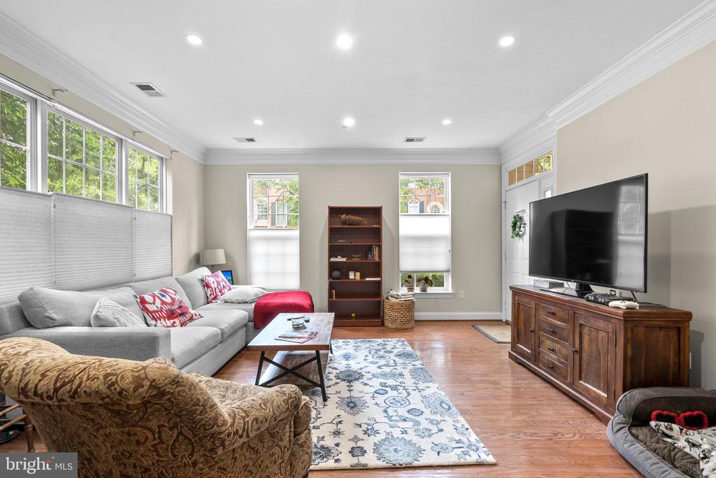 15 SWANTON LANE 100