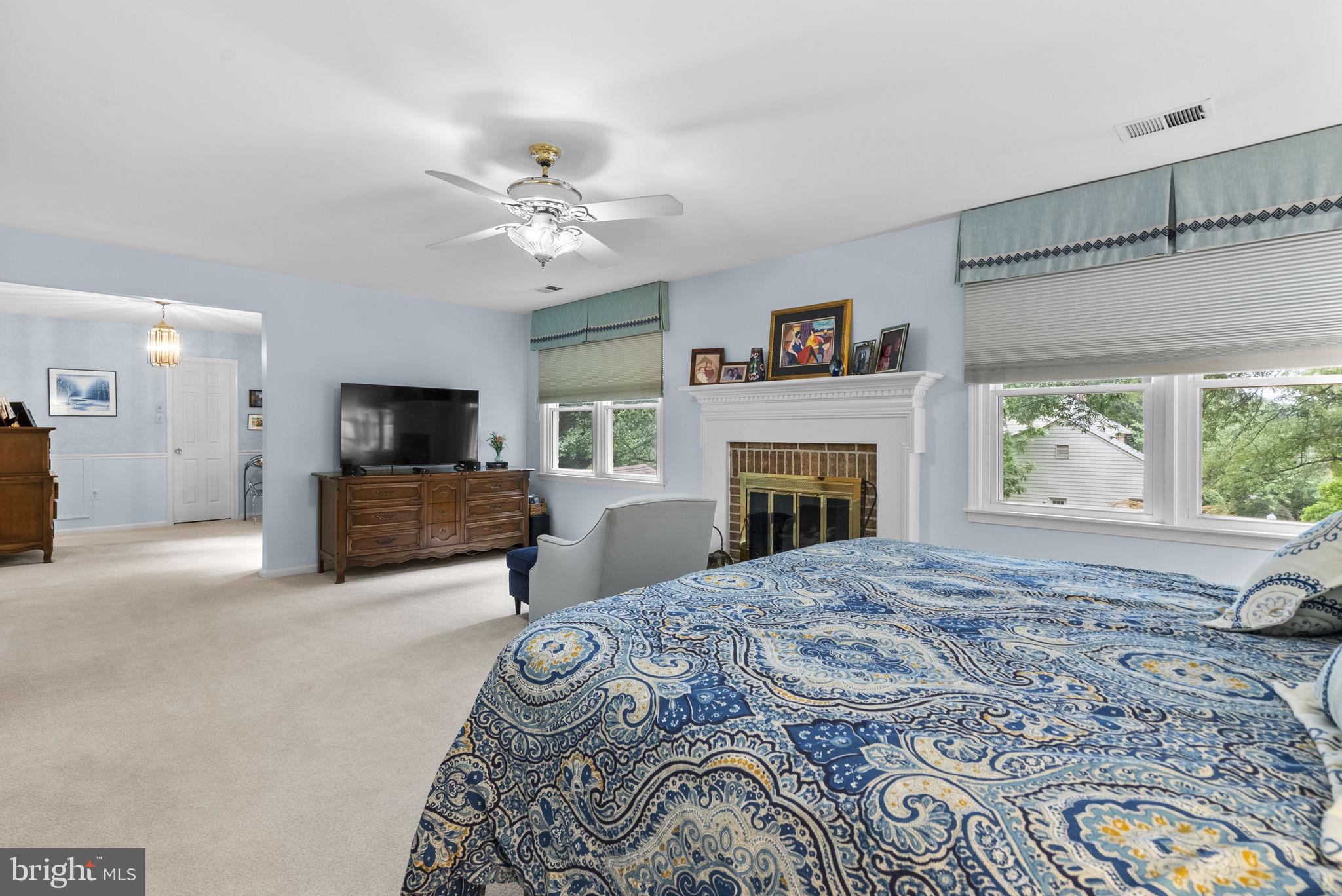 5820 MAGIC MOUNTAIN DRIVE