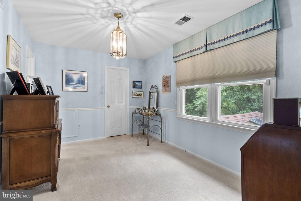 5820 MAGIC MOUNTAIN DRIVE