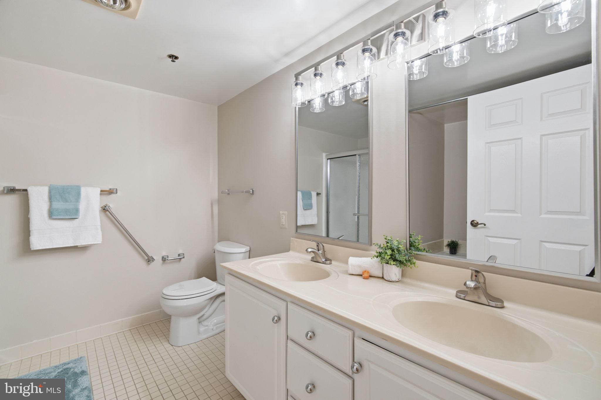 14805 PENNFIELD CIRCLE 304