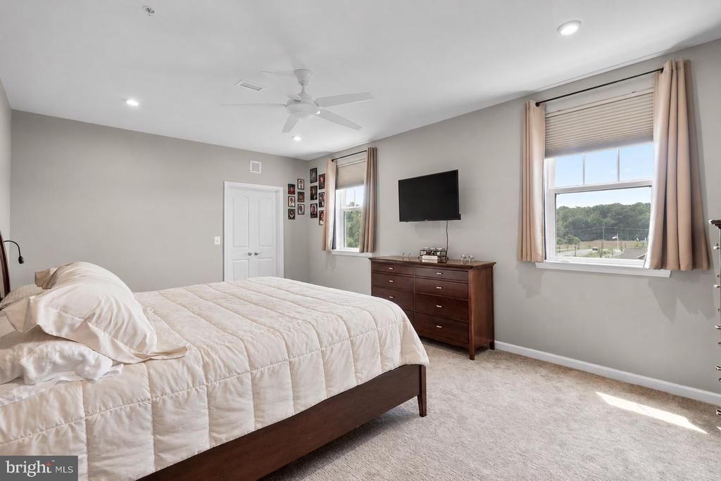 13210 PETREL STREET Unit: 3307
