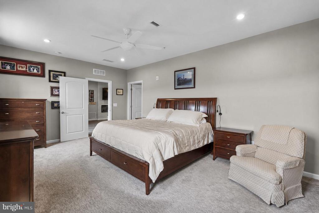 13210 PETREL STREET Unit: 3307