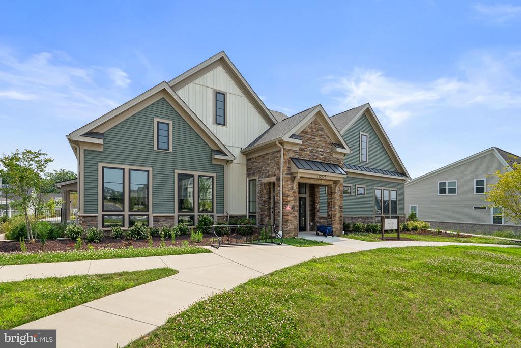 13210 PETREL STREET Unit: 3307