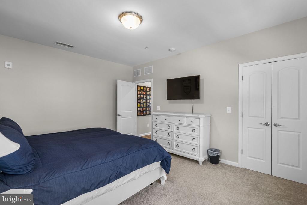 13210 PETREL STREET Unit: 3307