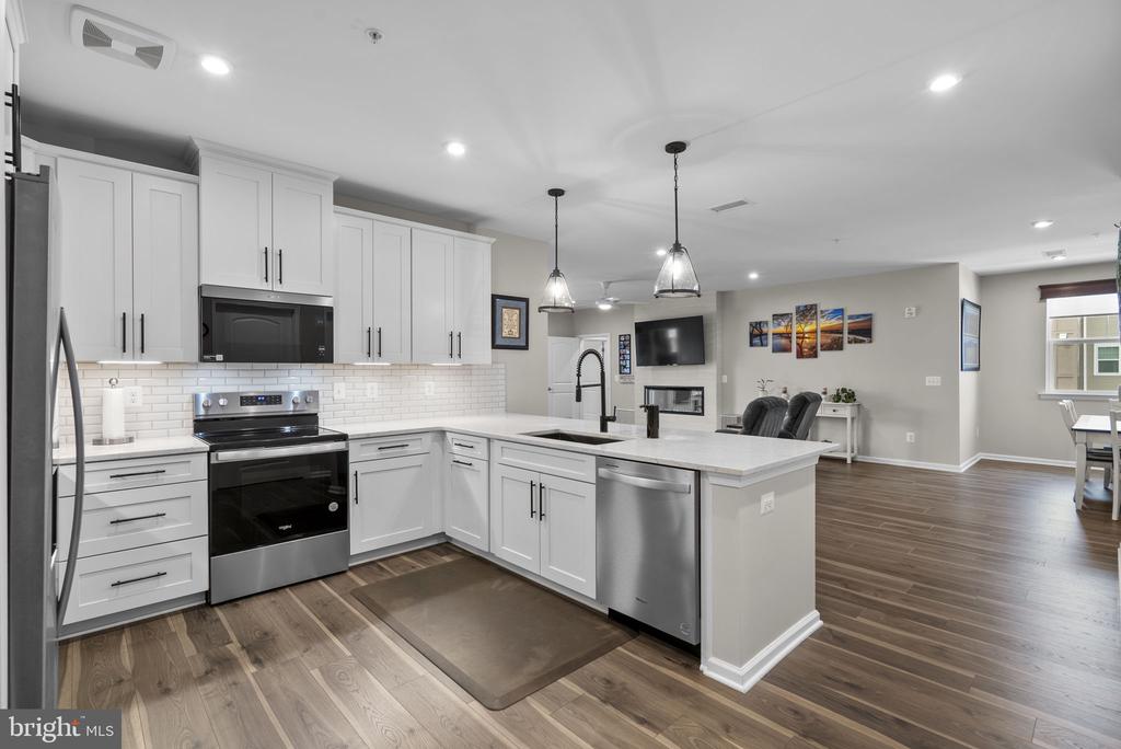 13210 PETREL STREET Unit: 3307