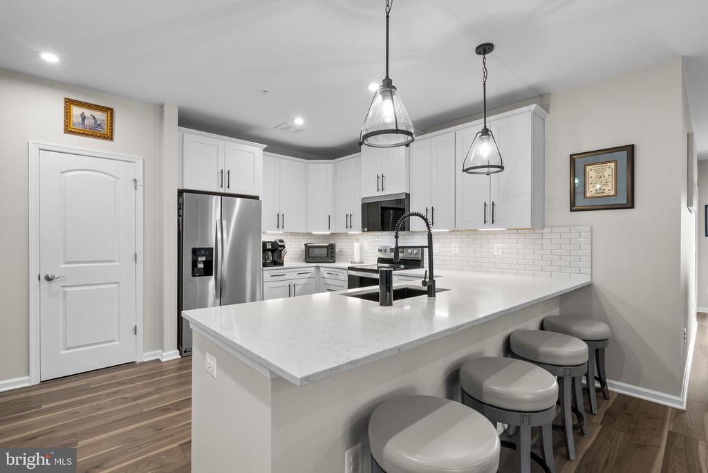 13210 PETREL STREET Unit: 3307