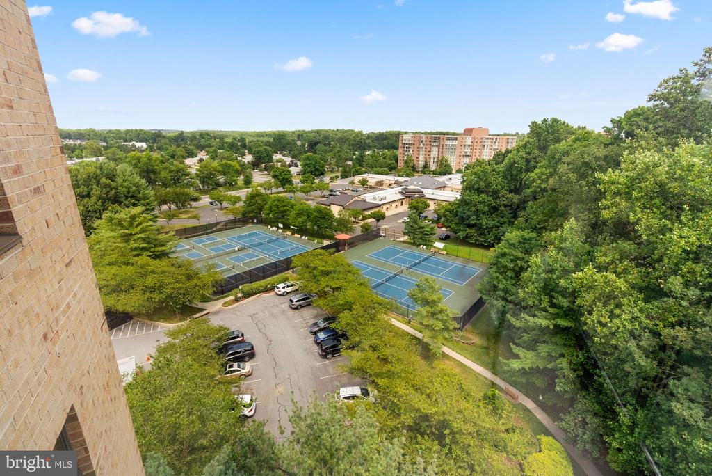 14805 PENNFIELD CIRCLE Unit: 304