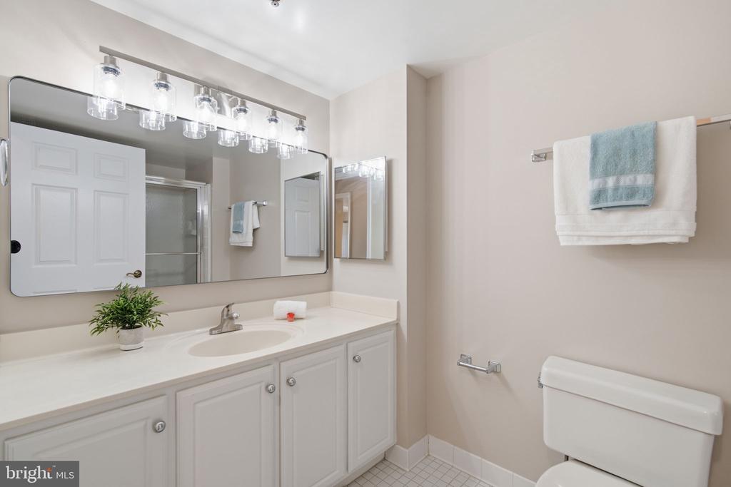 14805 PENNFIELD CIRCLE Unit: 304