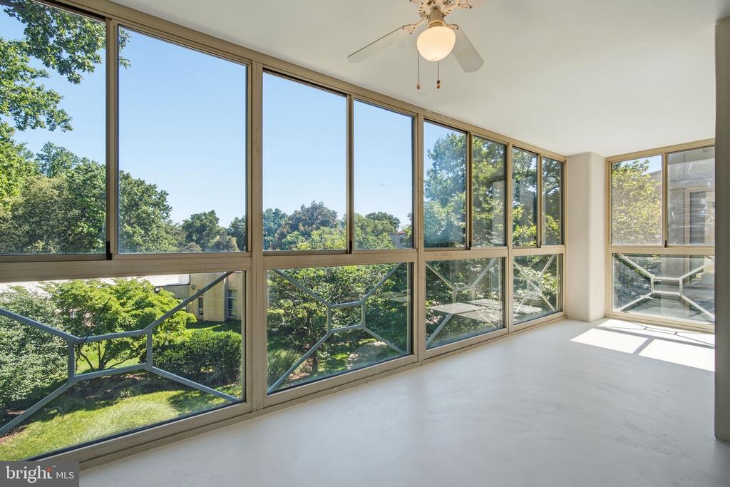 14805 PENNFIELD CIRCLE Unit: 304