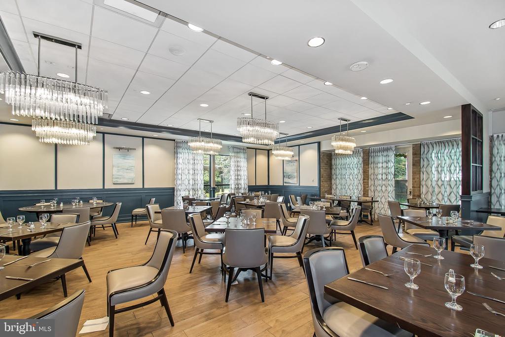 14805 PENNFIELD CIRCLE Unit: 304