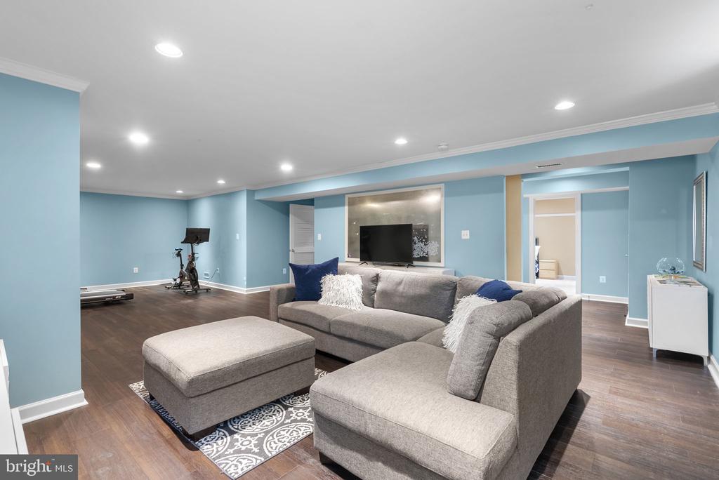 601 BRIGHT MEADOW DRIVE