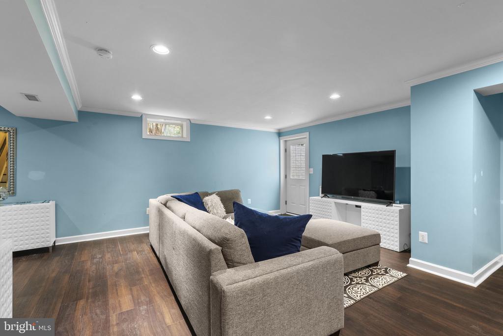 601 BRIGHT MEADOW DRIVE