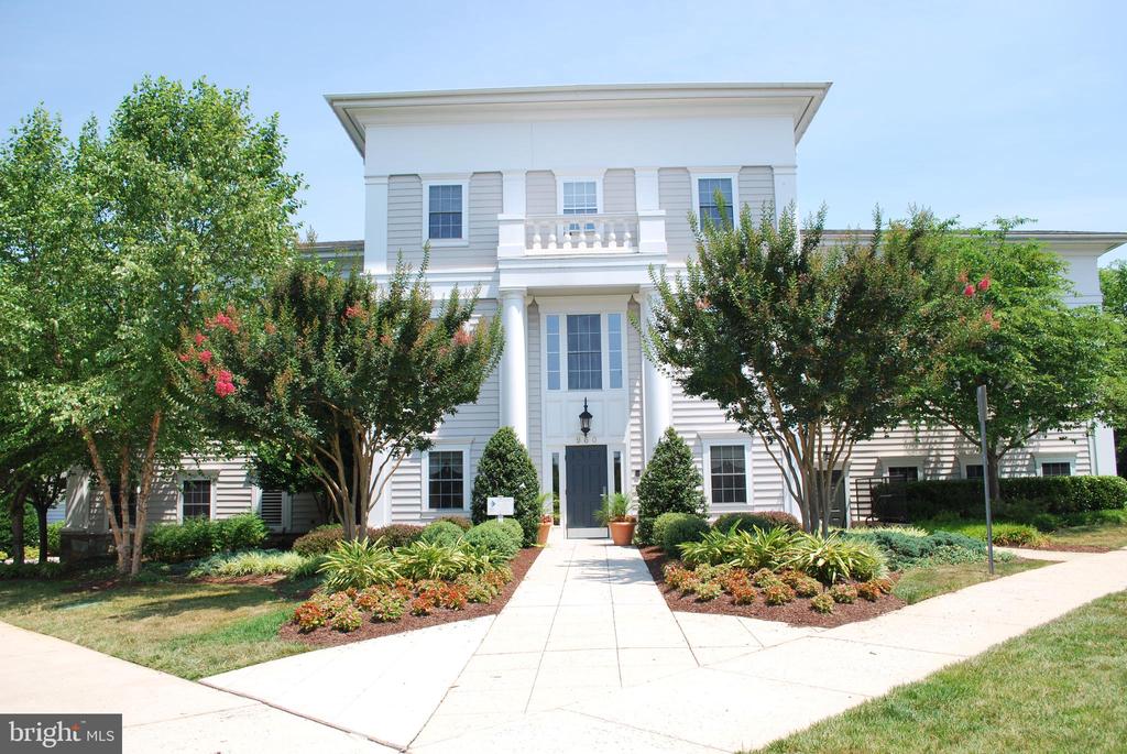 601 BRIGHT MEADOW DRIVE