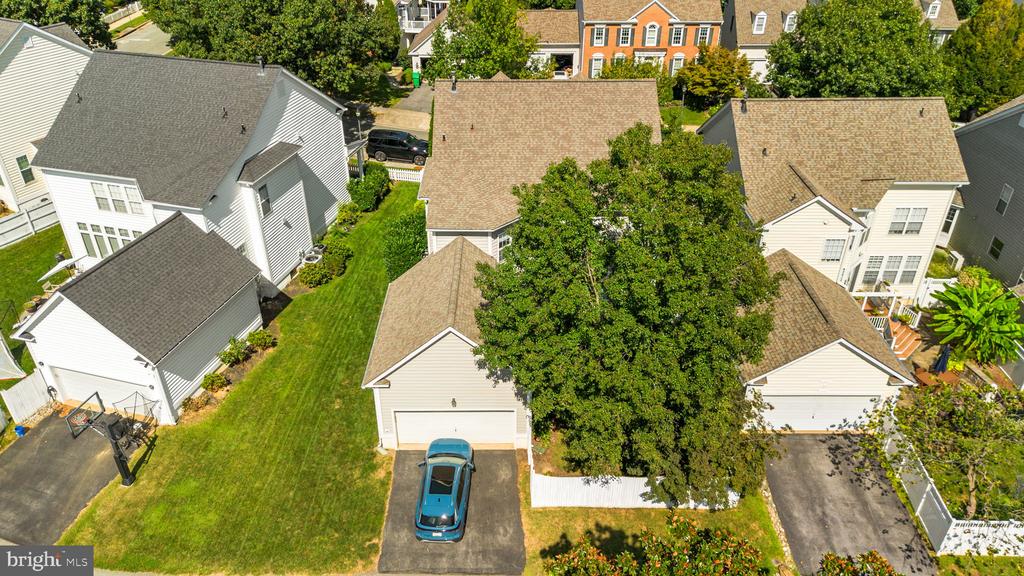933 GENTLEWOOD STREET