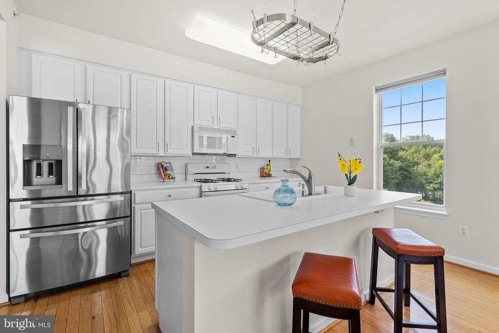 201 HIGH GABLES DRIVE Unit: 408