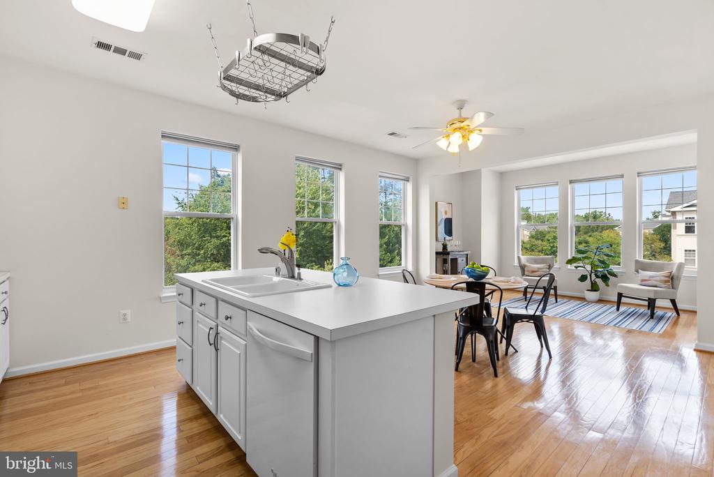 201 HIGH GABLES DRIVE Unit: 408