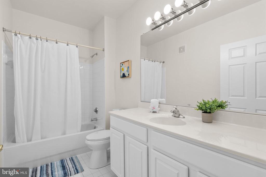 201 HIGH GABLES DRIVE Unit: 408