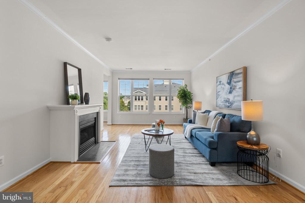 201 HIGH GABLES DRIVE Unit: 408