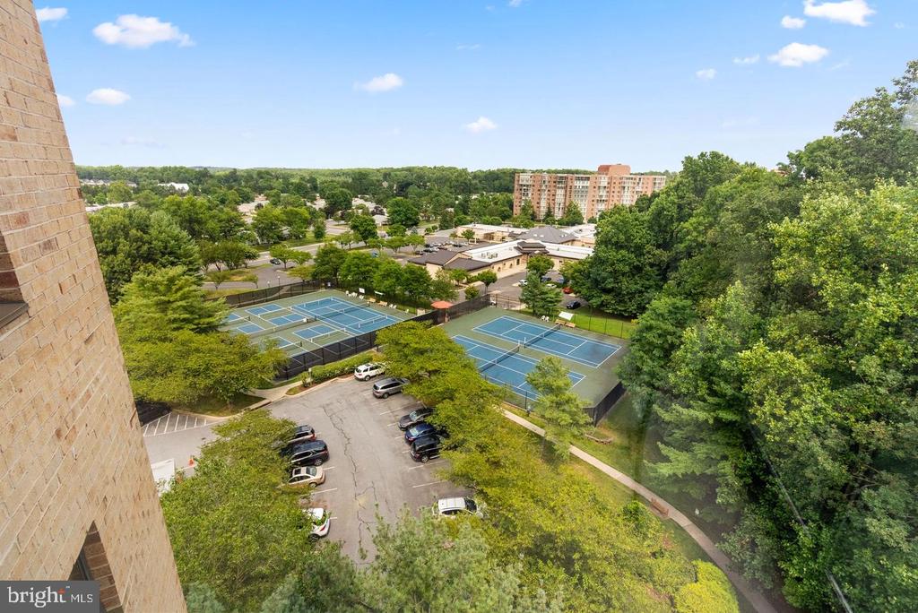14805 PENNFIELD CIRCLE Unit: 304