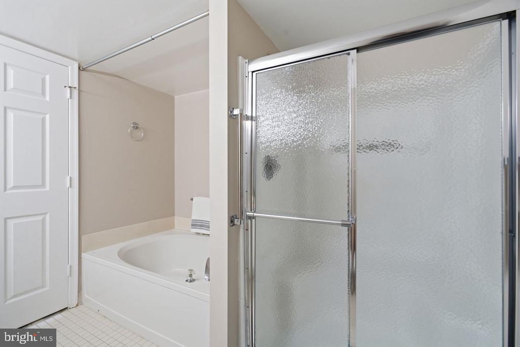 14805 PENNFIELD CIRCLE Unit: 304