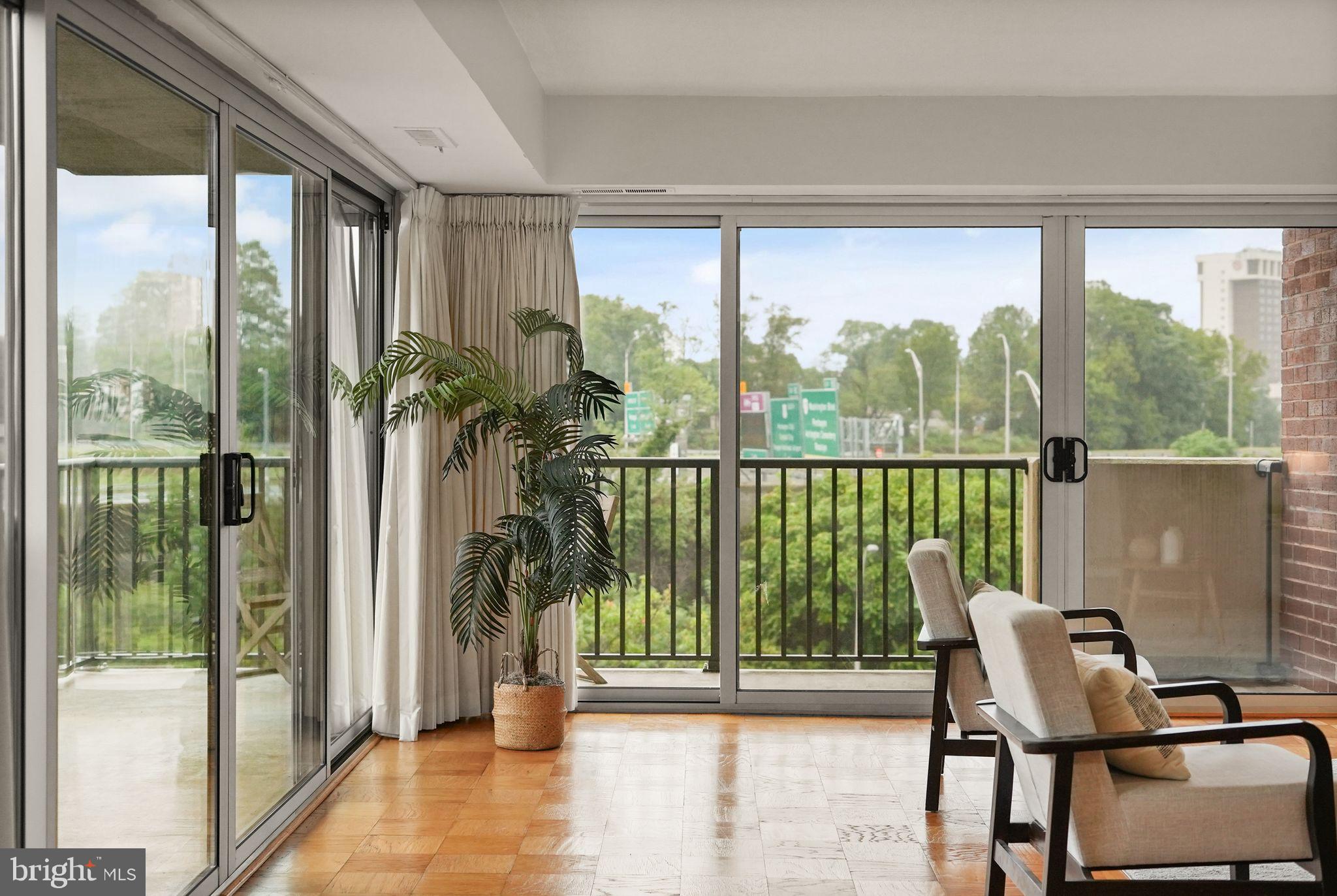 1300 ARMY NAVY DRIVE 722