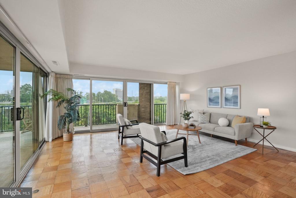 1300 ARMY NAVY DRIVE 722