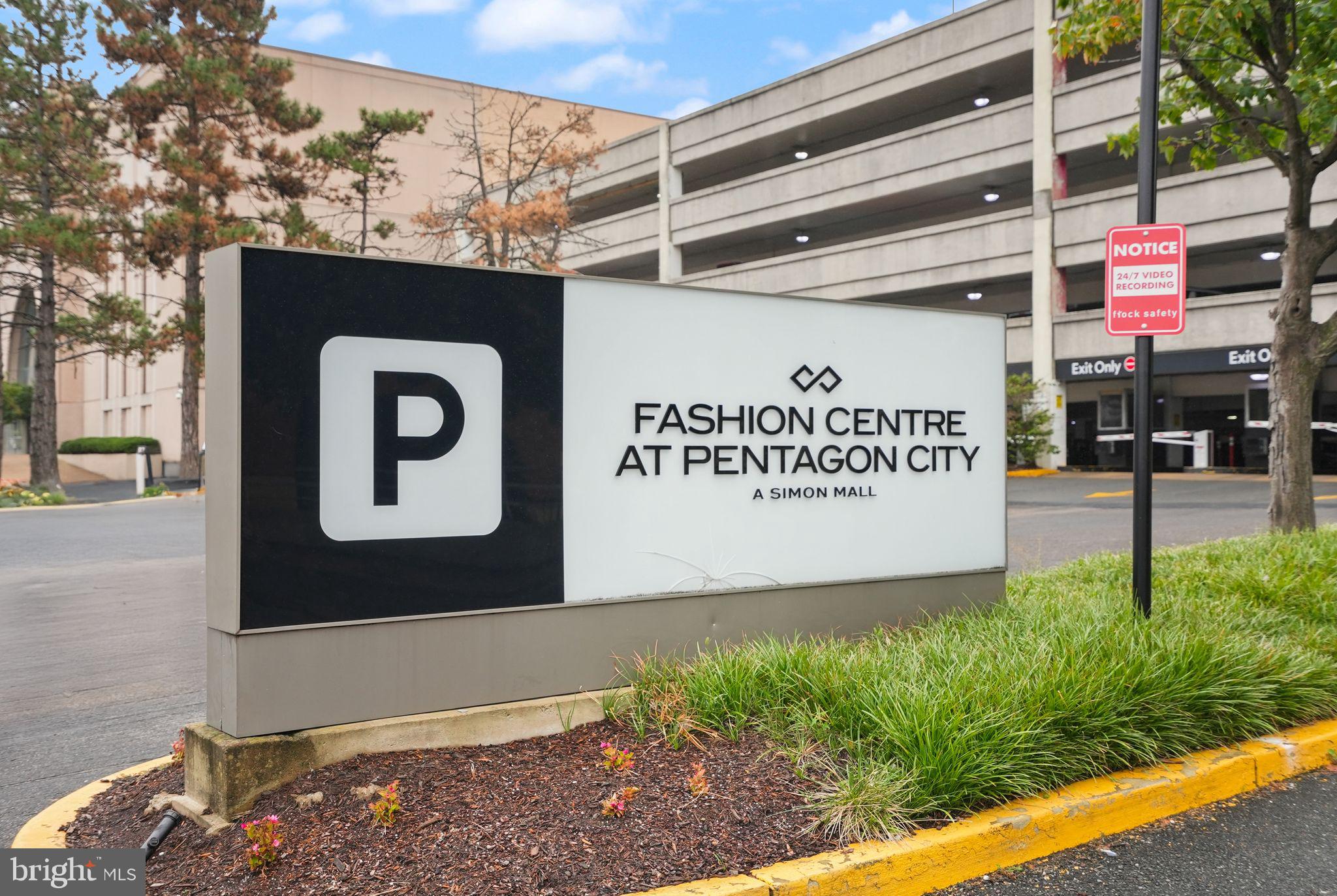 1300 ARMY NAVY DRIVE 722