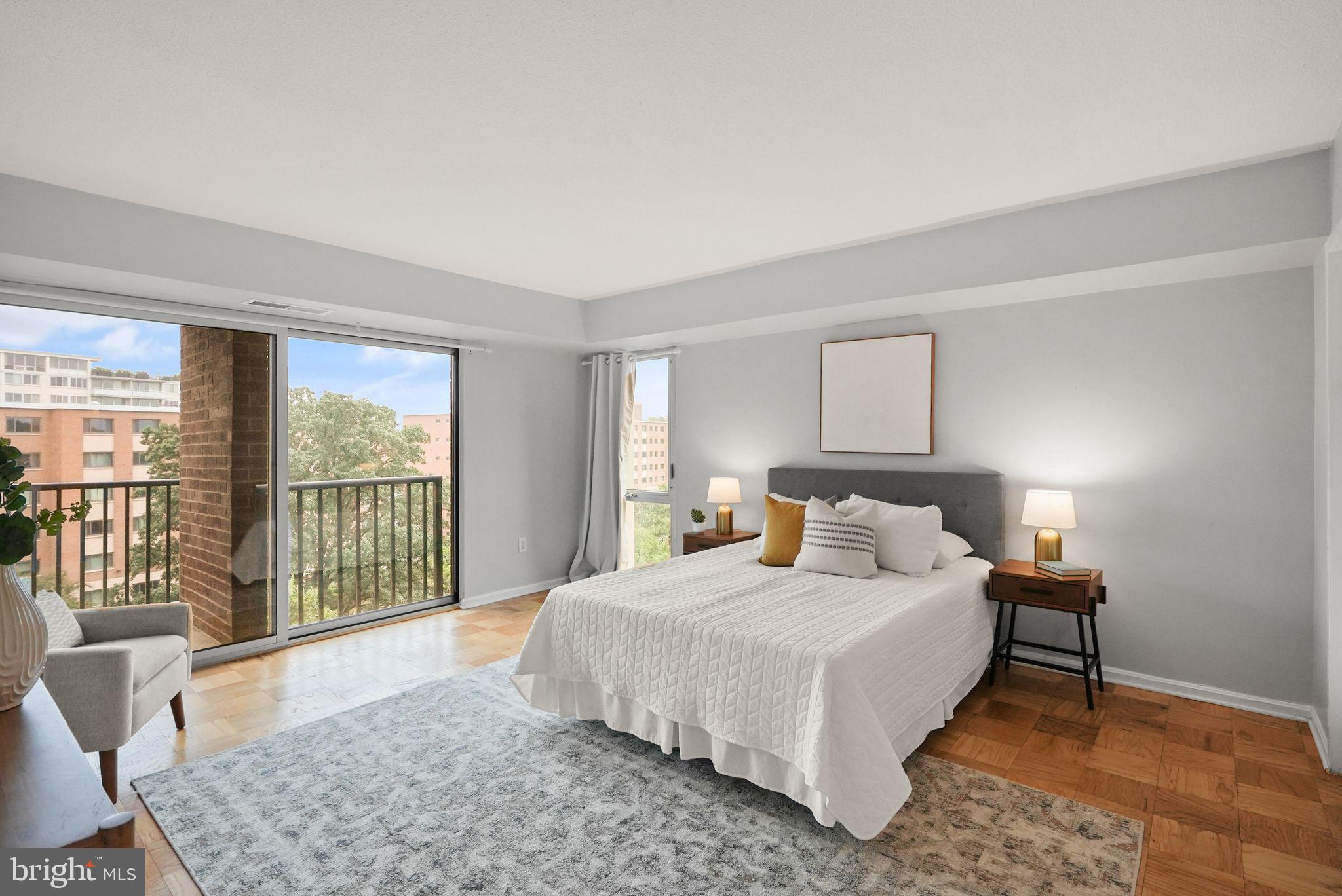 1300 ARMY NAVY DRIVE 722