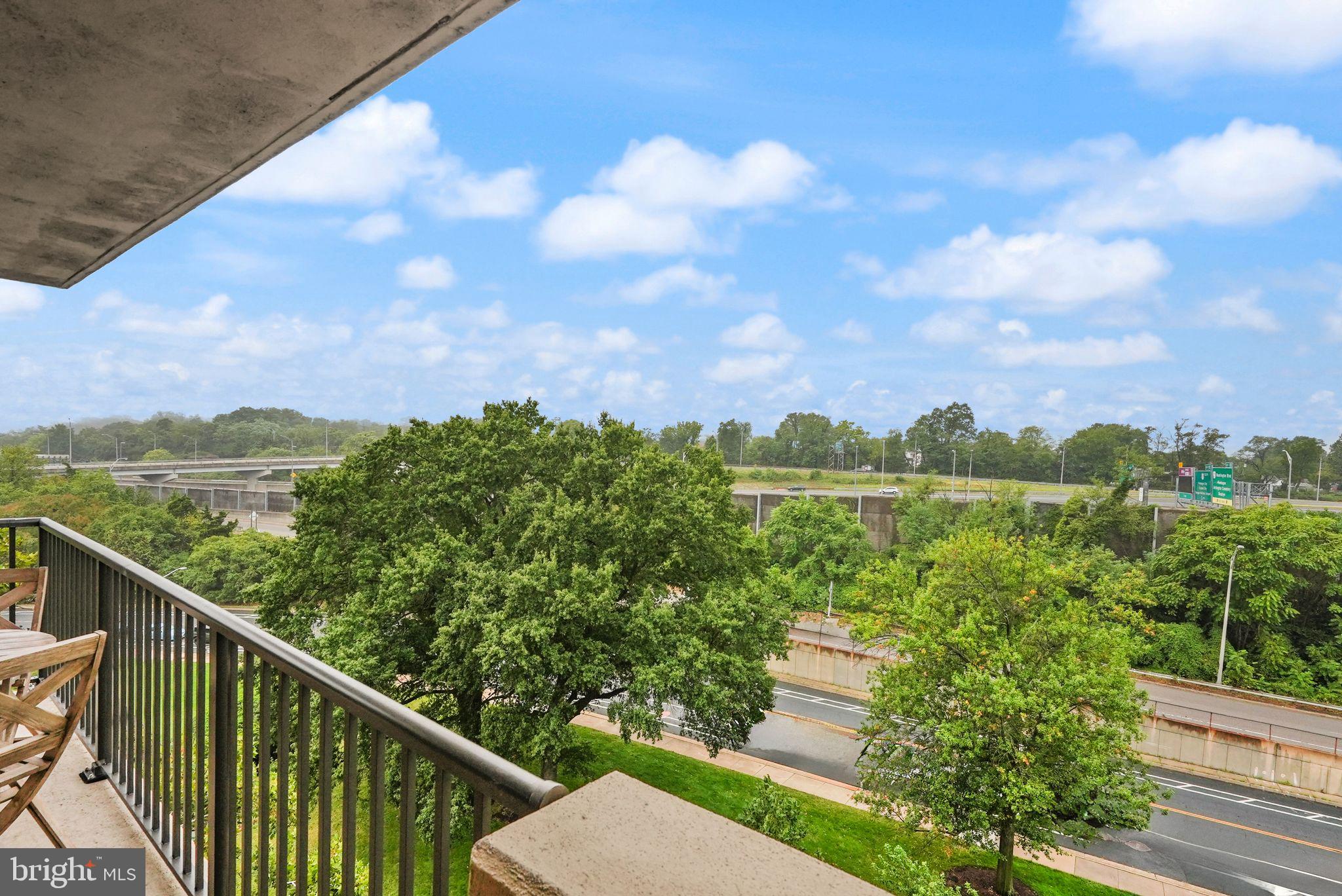 1300 ARMY NAVY DRIVE 722