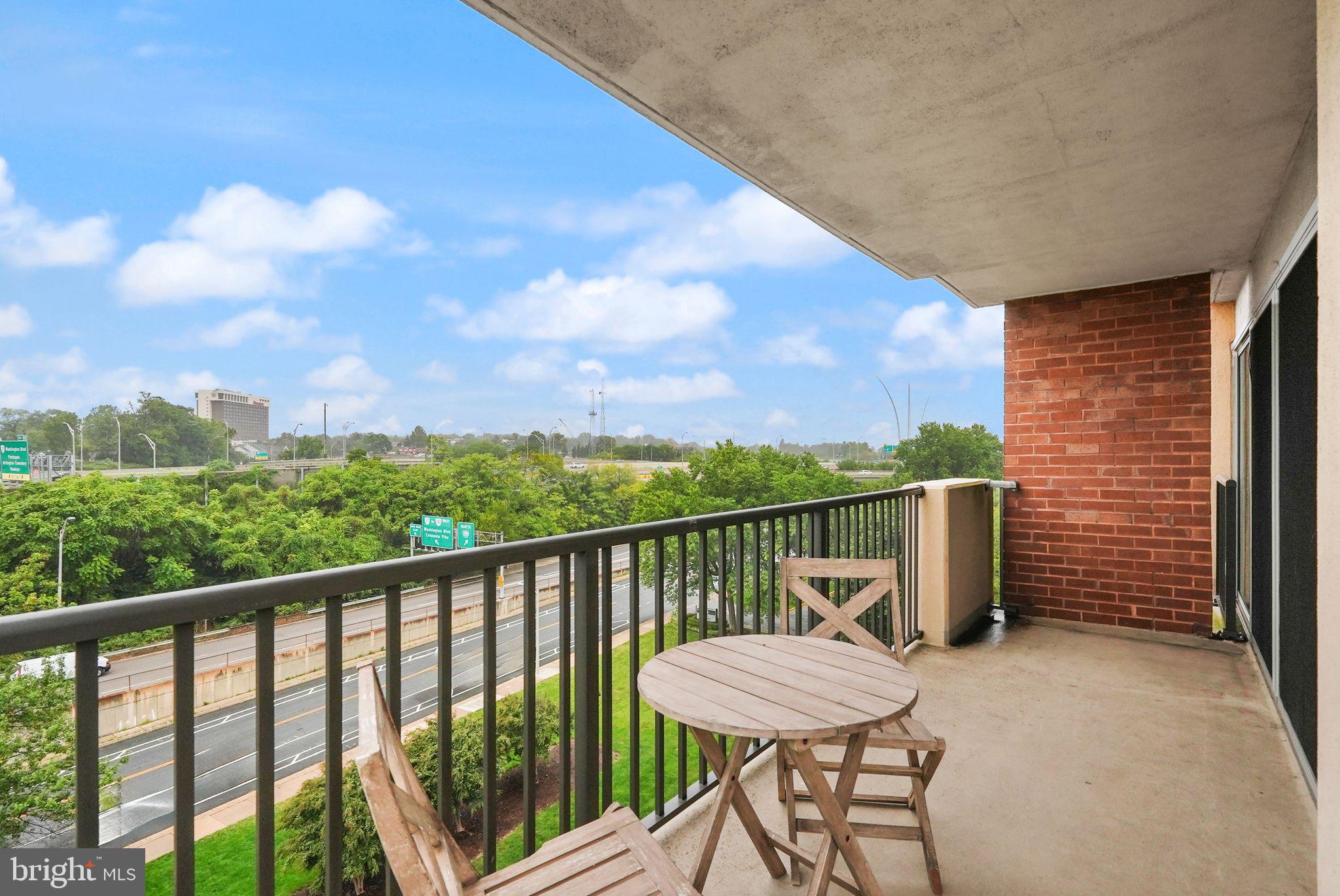 1300 ARMY NAVY DRIVE 722