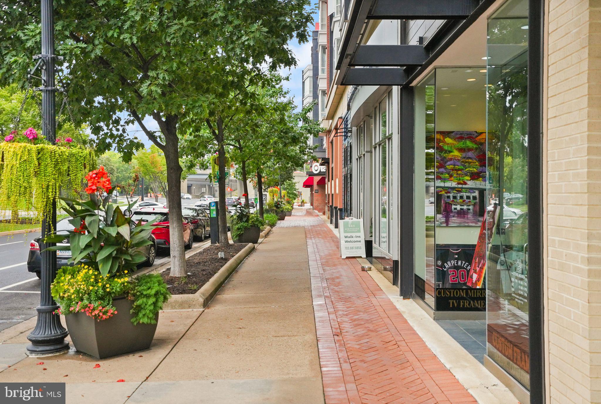 1300 ARMY NAVY DRIVE 722