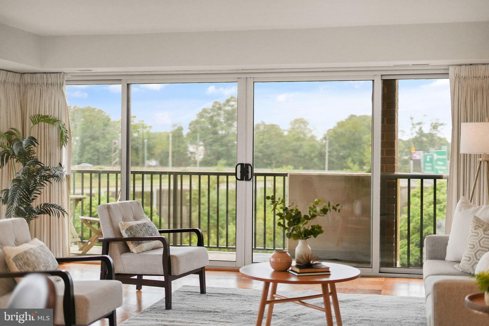 1300 ARMY NAVY DRIVE 722