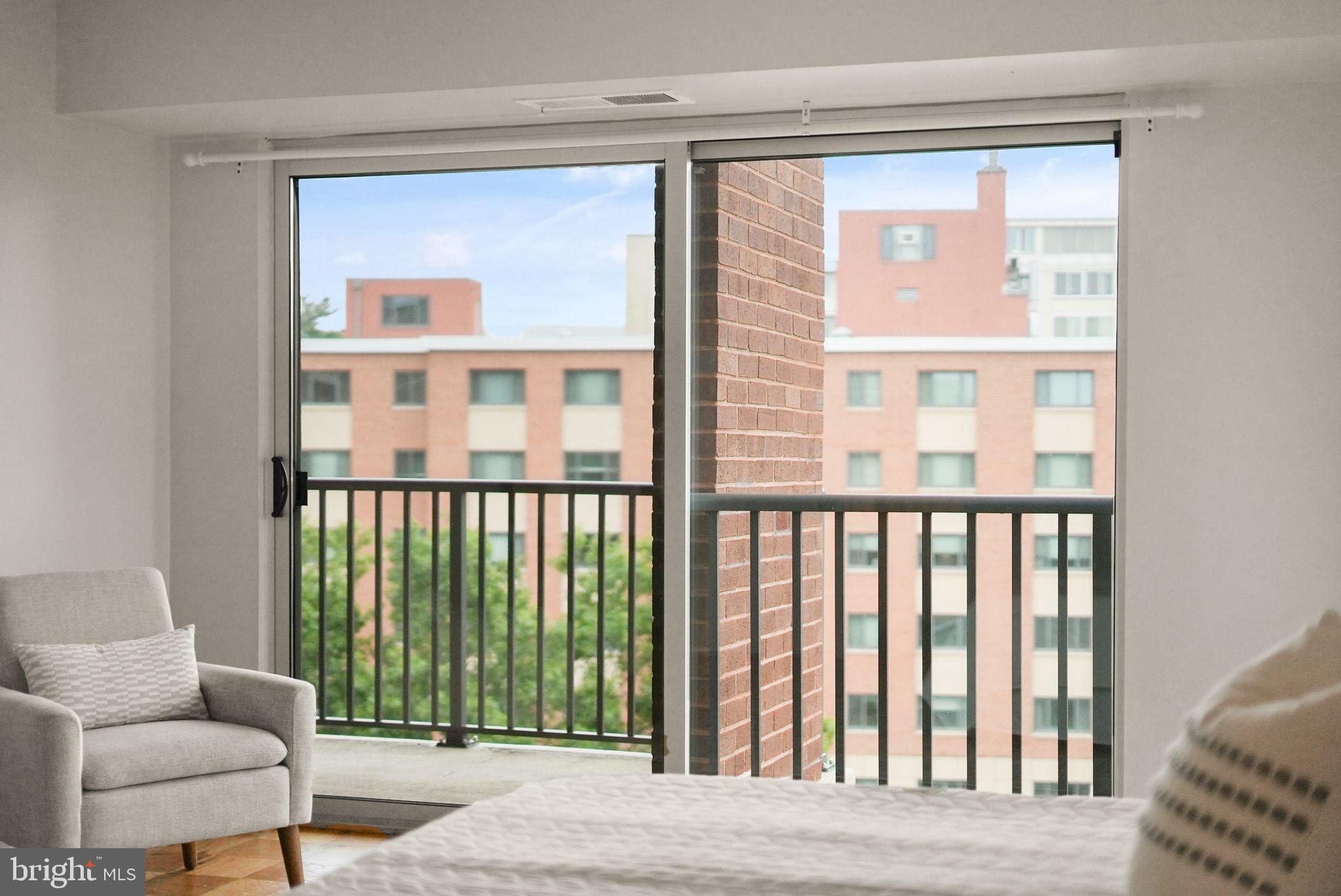 1300 ARMY NAVY DRIVE 722