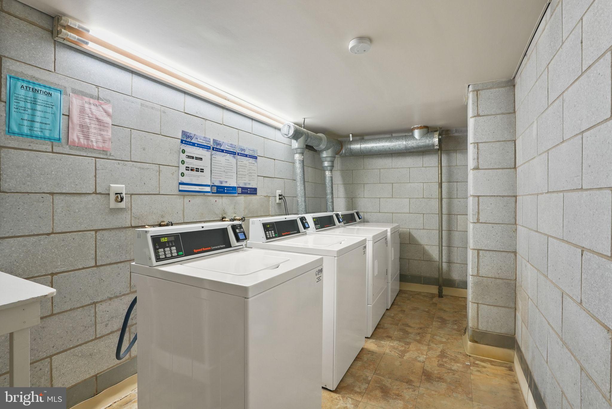 1300 ARMY NAVY DRIVE 722