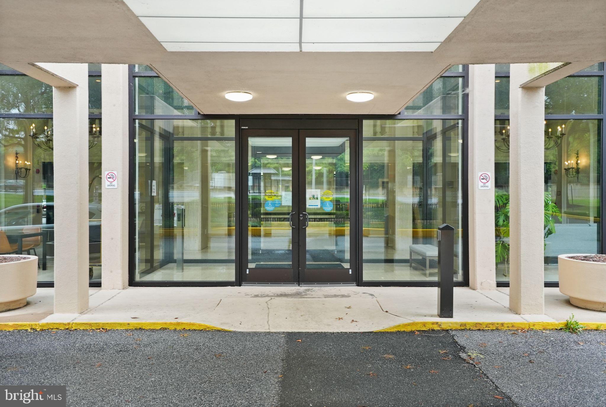 1300 ARMY NAVY DRIVE 722