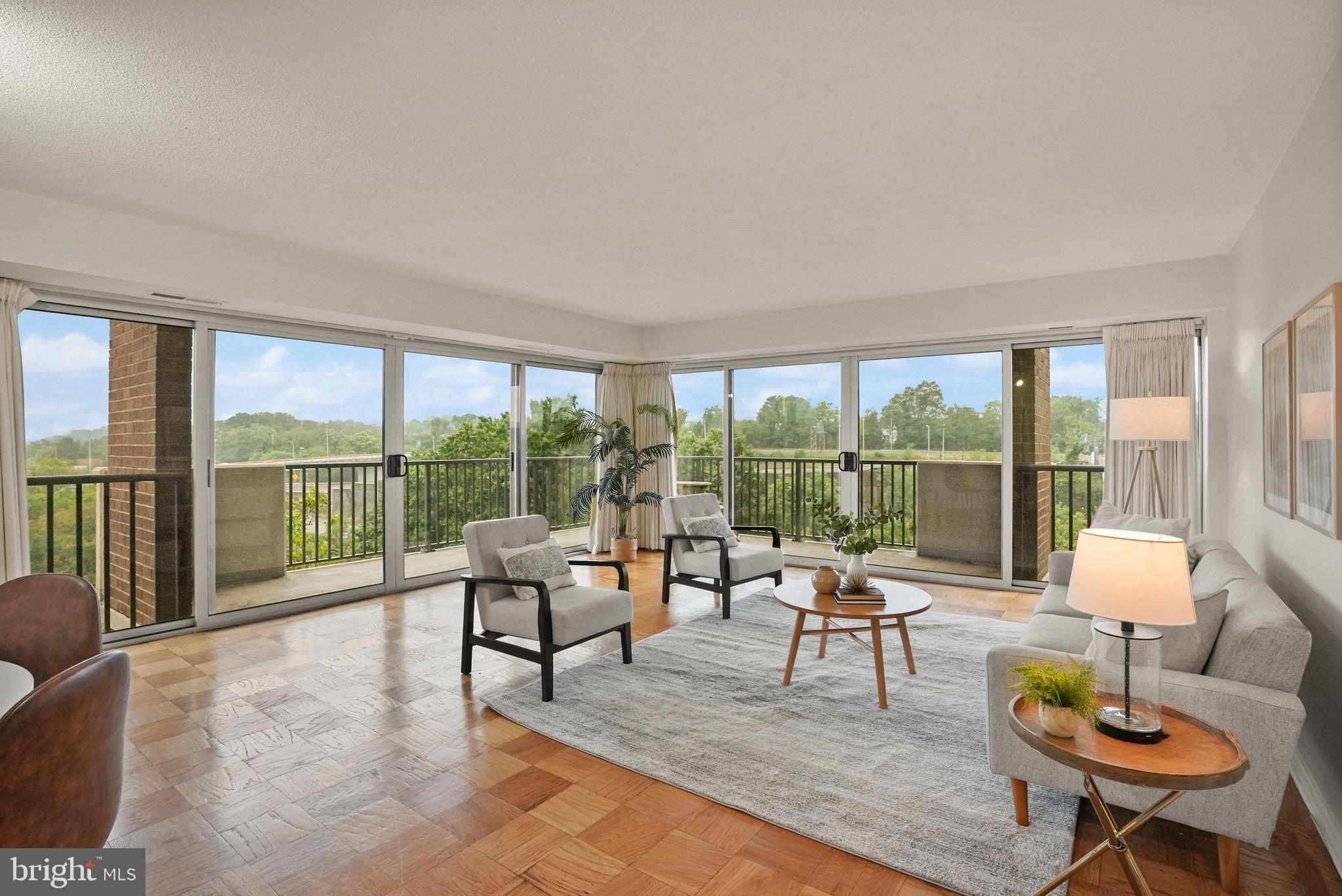 1300 ARMY NAVY DRIVE 722