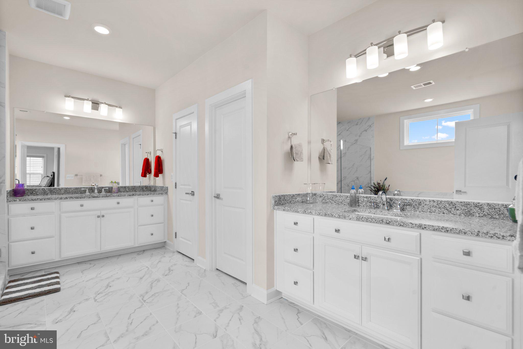 43358 DEWEY SQUARE