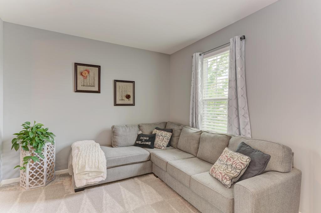 1302 Goldfield Lane