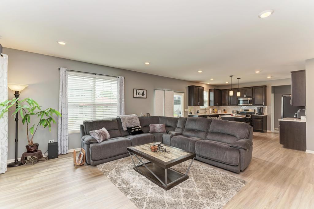 1302 Goldfield Lane