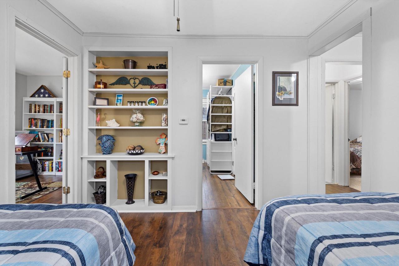 7810 Evergreen TERRACE