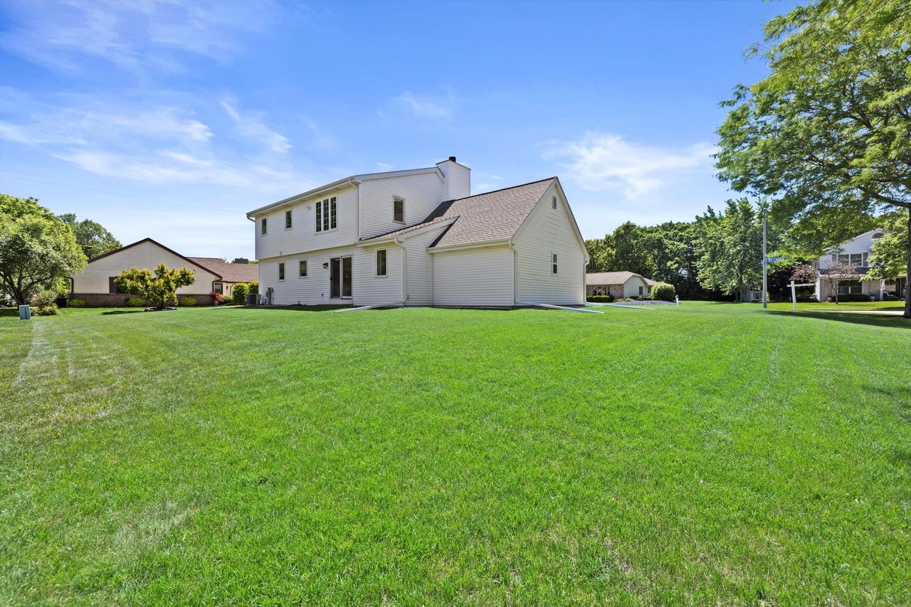 7424 South Hillendale DRIVE