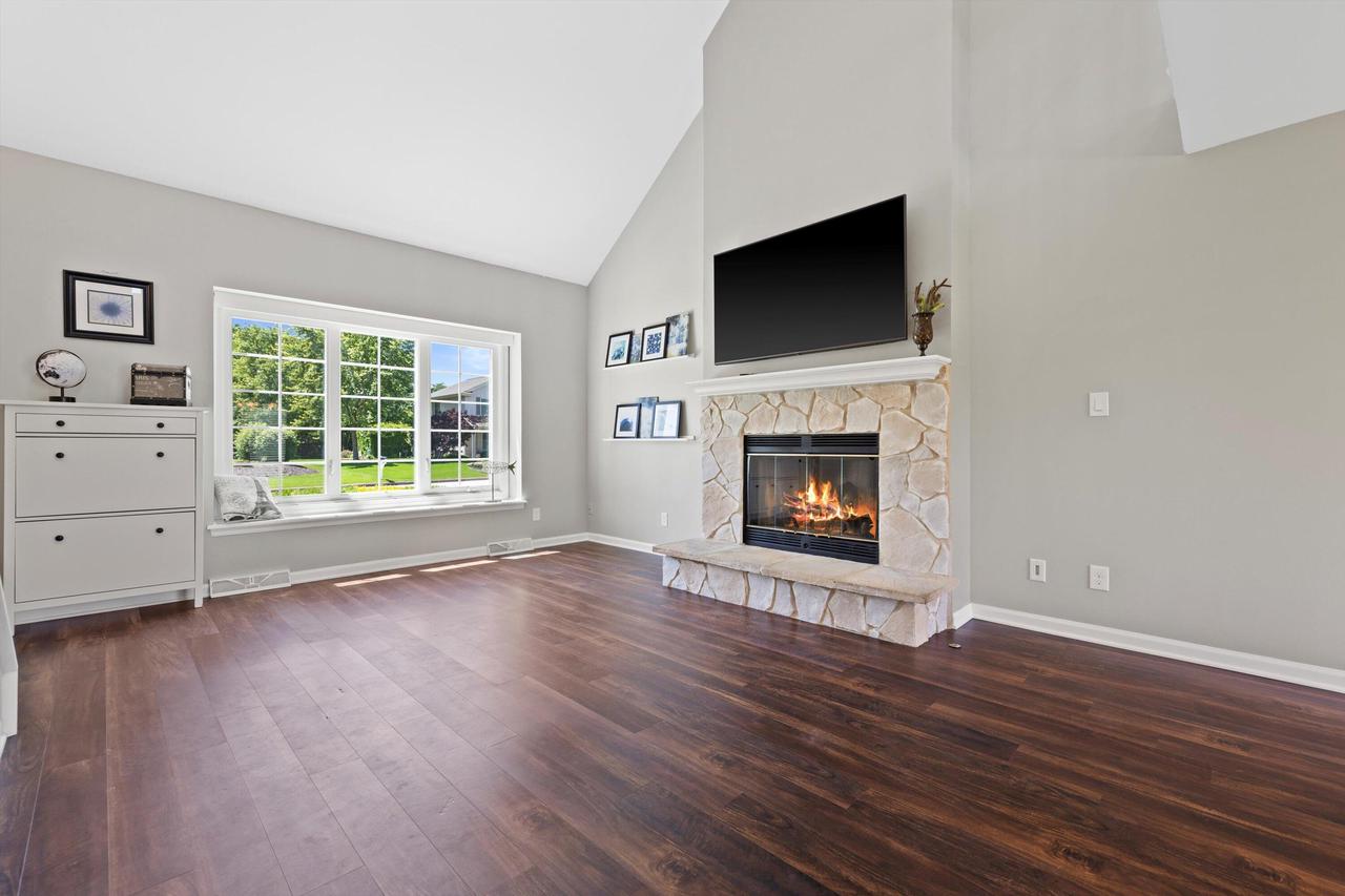 7424 South Hillendale DRIVE