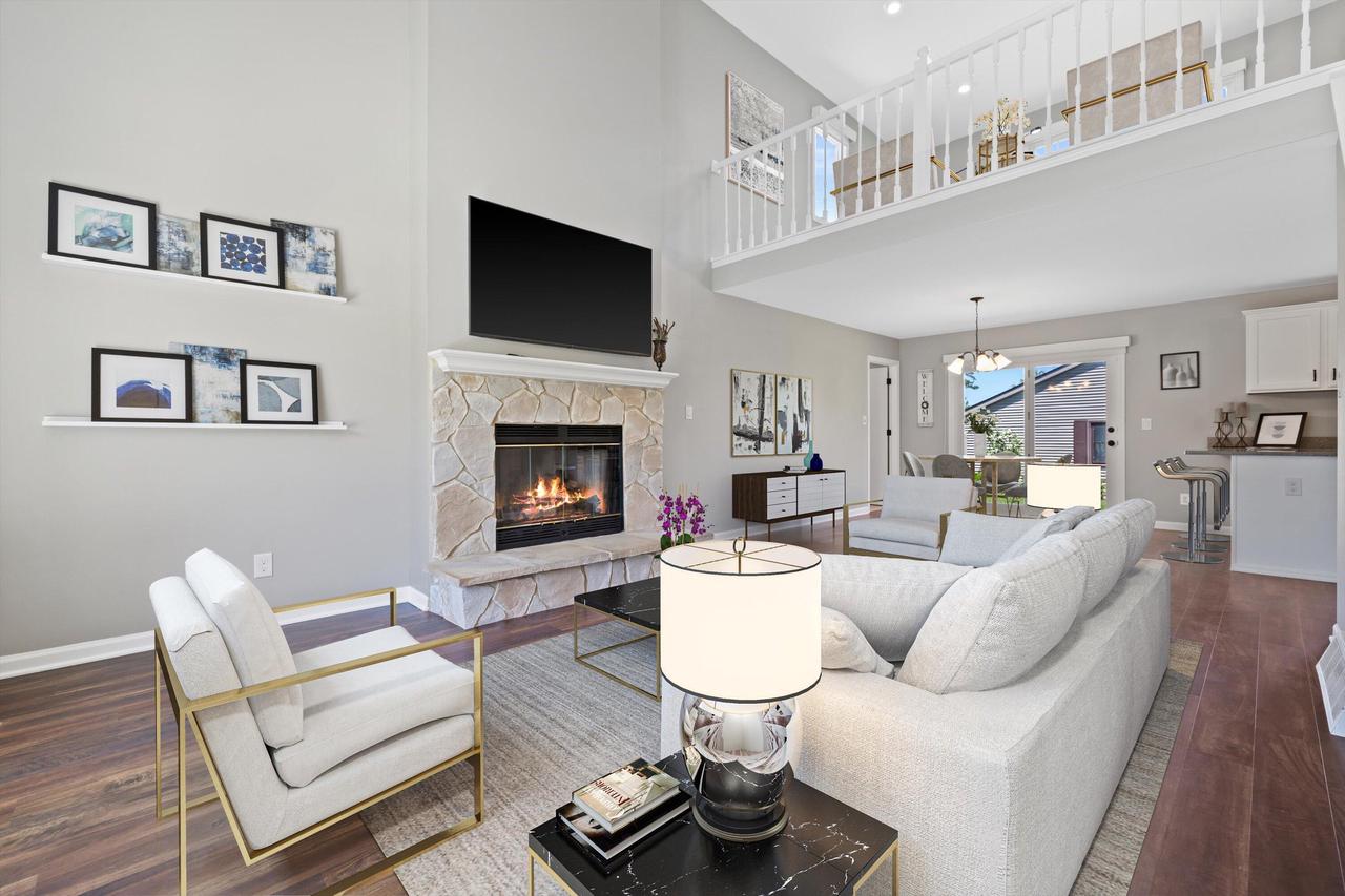 7424 South Hillendale DRIVE