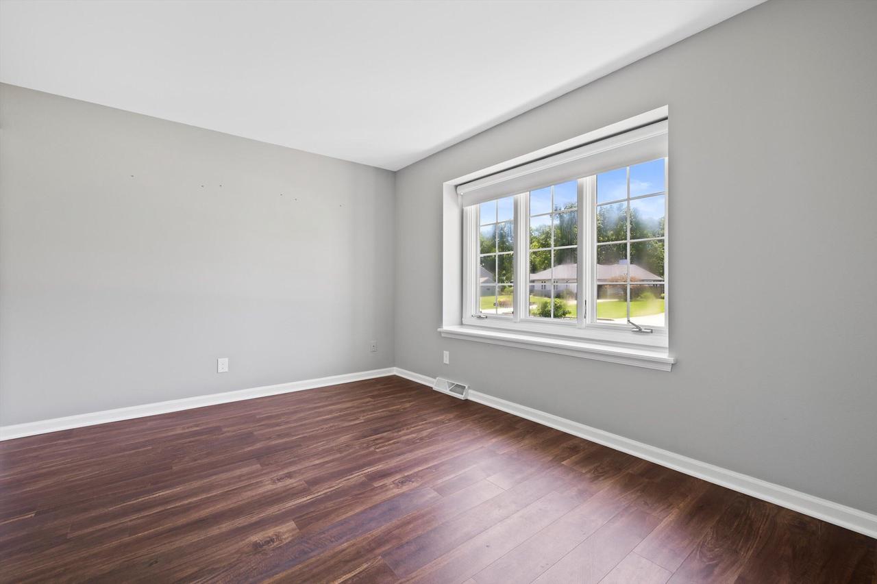 7424 South Hillendale DRIVE